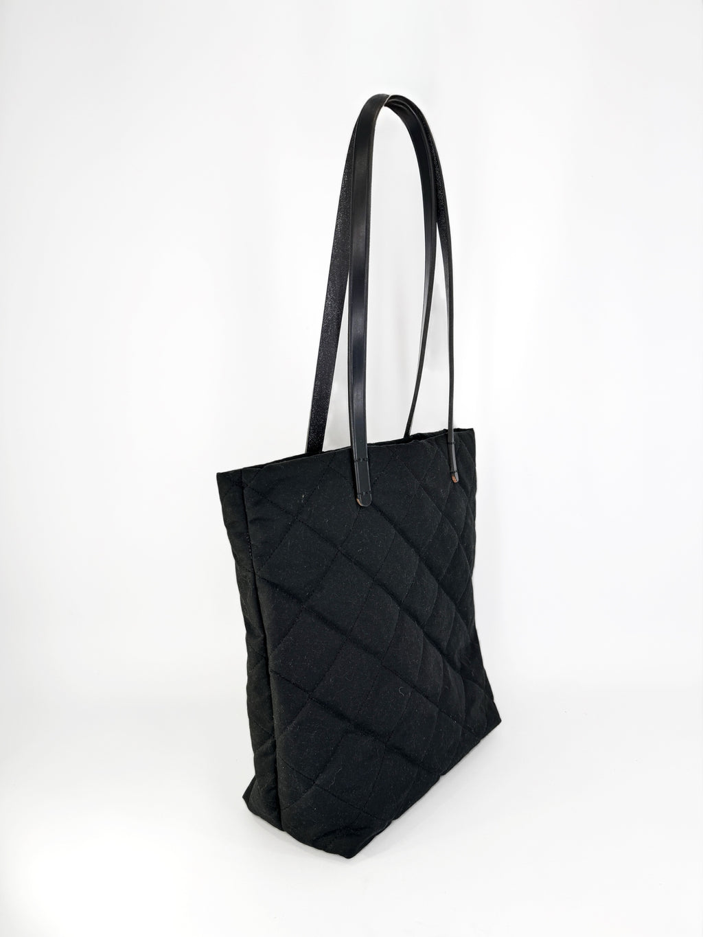 Faralito - Quilted Black